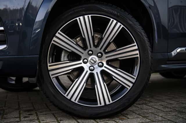 Volvo XC90 (2022) thumbnail 39