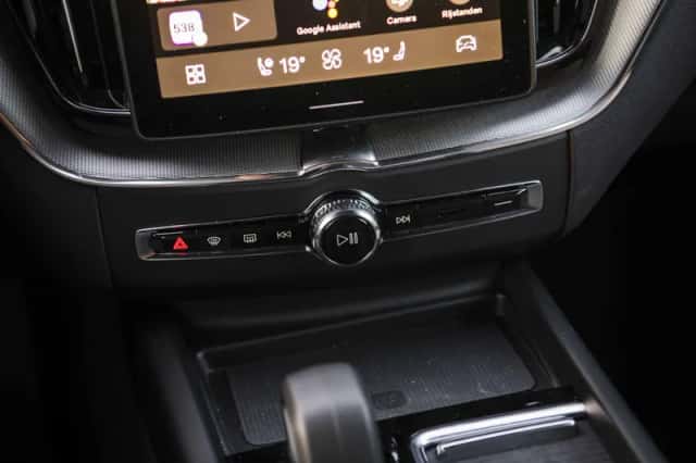 Volvo XC60 (2025) thumbnail 24