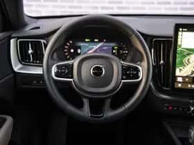 Volvo XC60 thumbnail 5