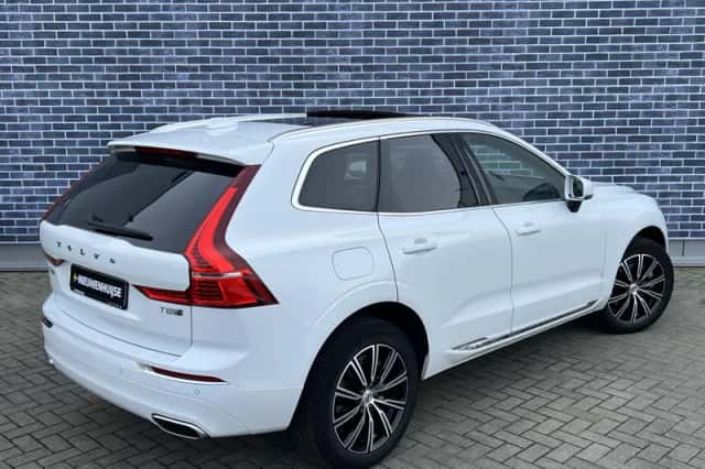 Volvo XC60 (2018) thumbnail 16