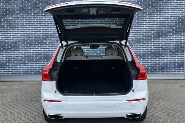 Volvo XC60 (2018) thumbnail 24