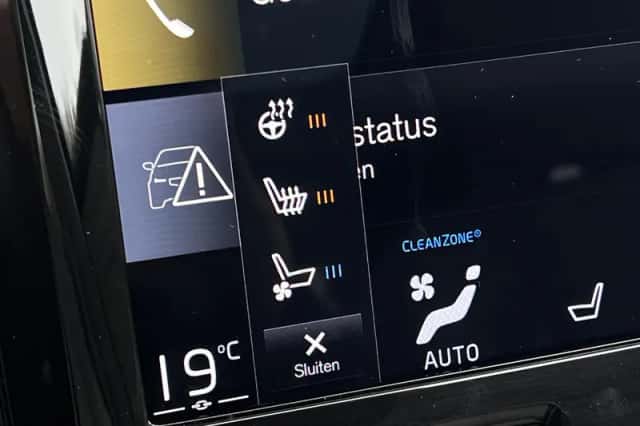 Volvo XC60 (2018) thumbnail 29