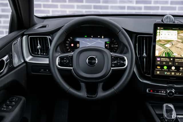 Volvo XC60 (2026) thumbnail 3