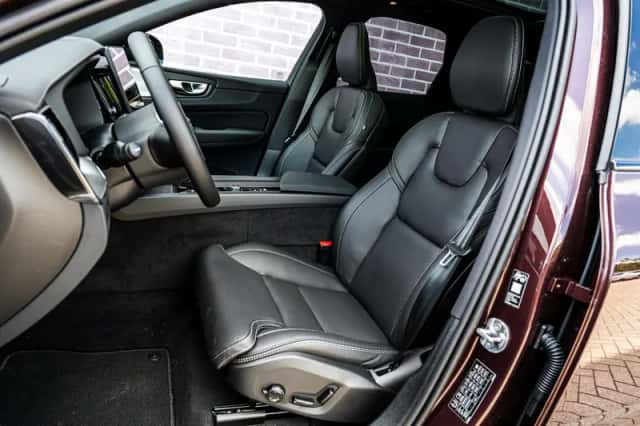 Volvo XC60 (2026) thumbnail 6