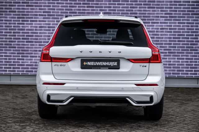 Volvo XC60 (2025) thumbnail 11
