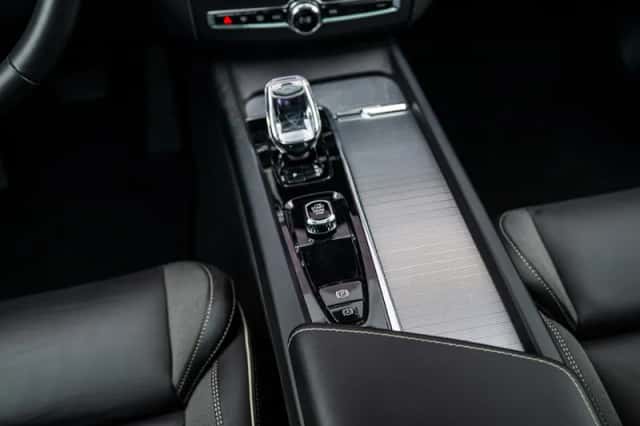 Volvo XC60 (2025) thumbnail 14