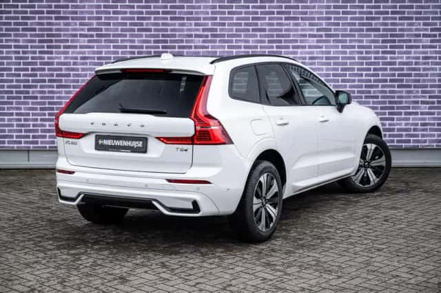 Volvo XC60 (2025) thumbnail 17