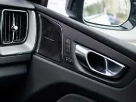 Volvo XC60 thumbnail 25