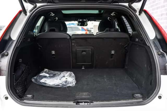 Volvo XC60 (2025) thumbnail 34