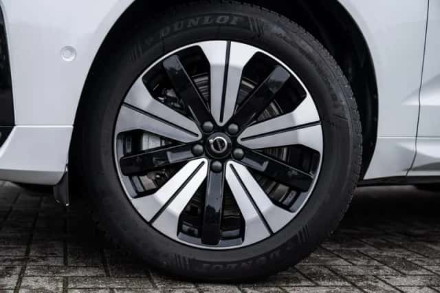 Volvo XC60 (2025) thumbnail 37