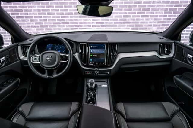 Volvo XC60 (2025) thumbnail 6