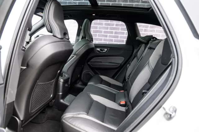 Volvo XC60 (2025) thumbnail 9