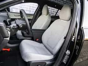 Volvo EX30 thumbnail 8