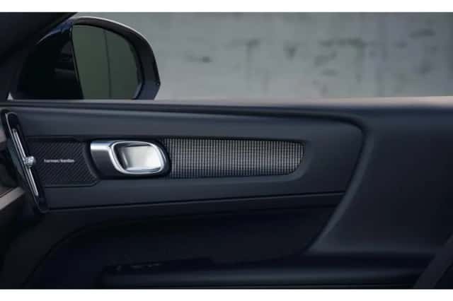 Volvo EX40 (2026) thumbnail 15