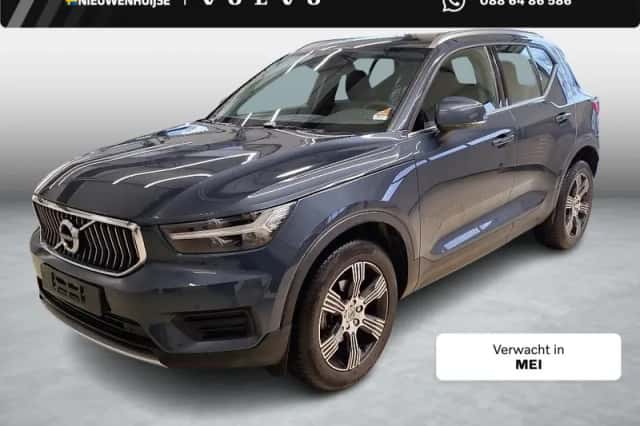 Volvo XC40 (2022) thumbnail 1