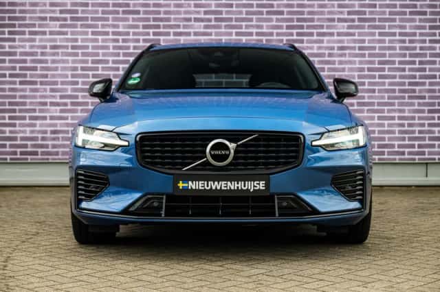 Volvo V60 (2021) thumbnail 11