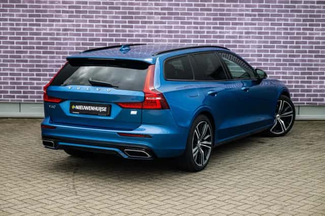 Volvo V60 (2021) thumbnail 18