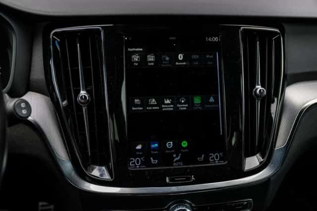 Volvo V60 (2021) thumbnail 23