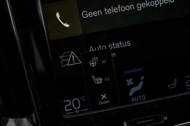 Volvo V60 (2021) thumbnail 24