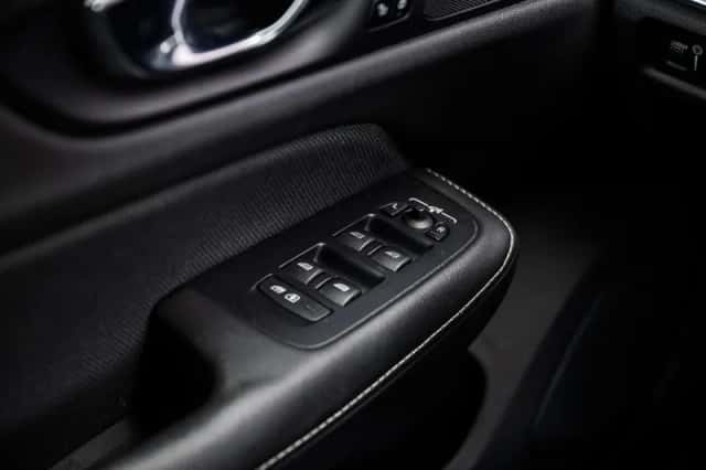 Volvo V60 (2021) thumbnail 28