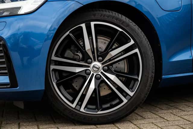 Volvo V60 (2021) thumbnail 37
