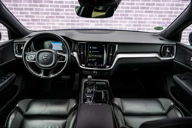 Volvo V60 (2021) thumbnail 7