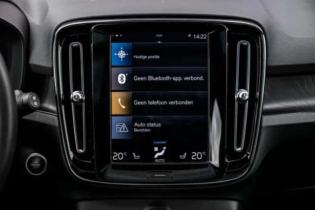Volvo XC40 (2022) thumbnail 14
