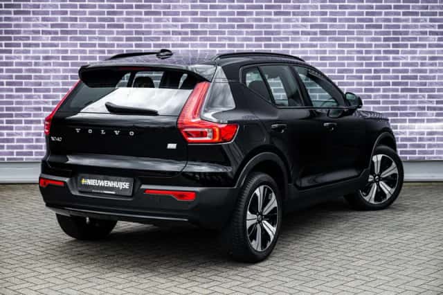 Volvo XC40 (2022) thumbnail 17