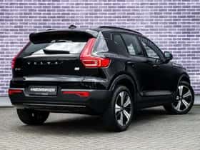 Volvo XC40 thumbnail 3