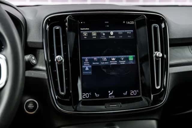 Volvo XC40 (2022) thumbnail 22