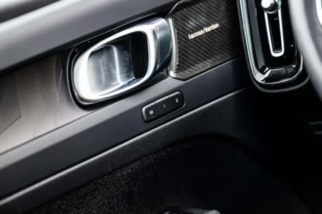 Volvo XC40 (2022) thumbnail 25