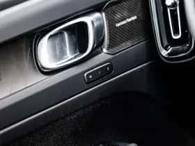 Volvo XC40 thumbnail 25
