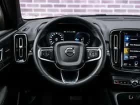 Volvo XC40 thumbnail 4