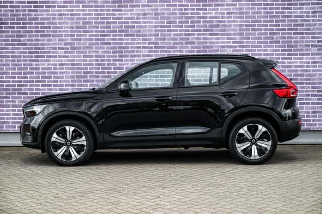 Volvo XC40 (2022) thumbnail 5