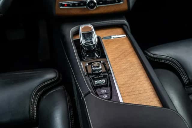 Volvo XC90 (2019) thumbnail 13