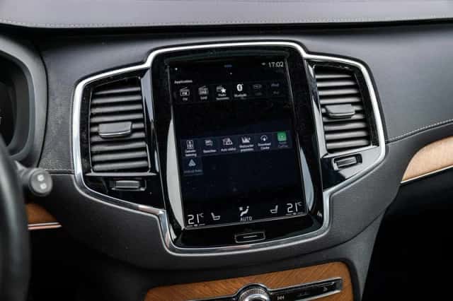 Volvo XC90 (2019) thumbnail 22