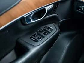 Volvo XC90 thumbnail 25