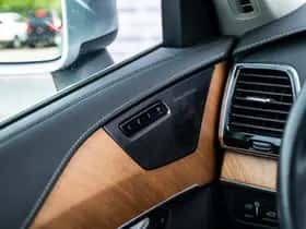 Volvo XC90 thumbnail 26
