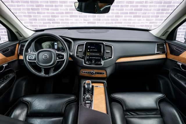 Volvo XC90 (2019) thumbnail 5