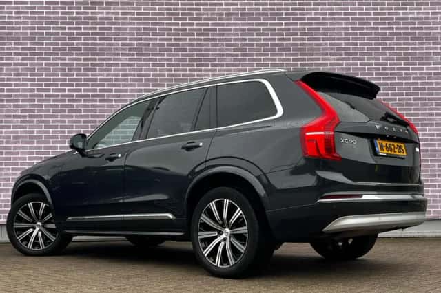 Volvo XC90 (2021) thumbnail 4