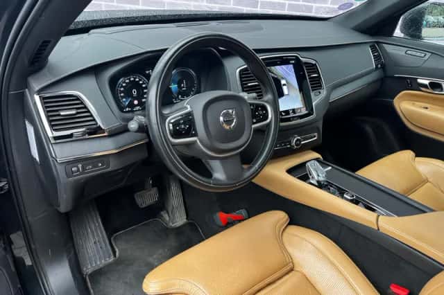 Volvo XC90 (2021) thumbnail 6