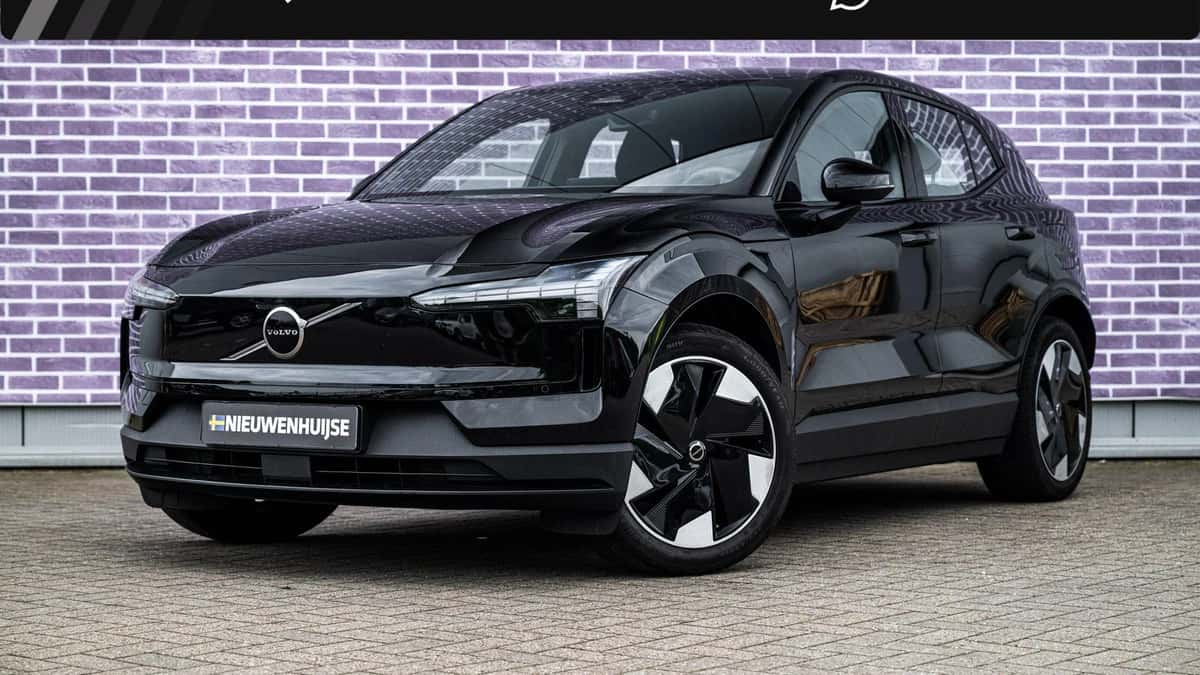 Volvo EX30 — foto 1