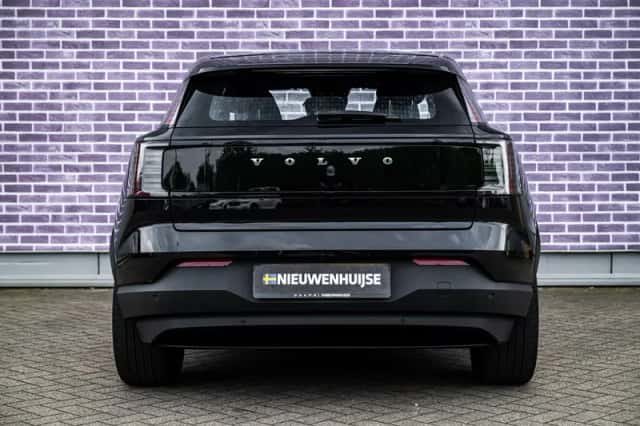 Volvo EX30 (2024) thumbnail 11