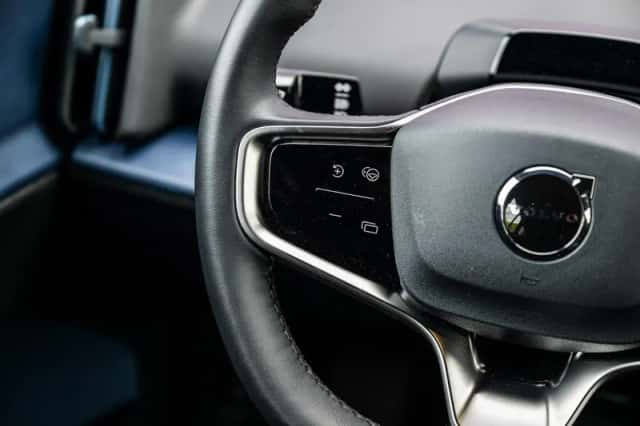 Volvo EX30 (2024) thumbnail 14