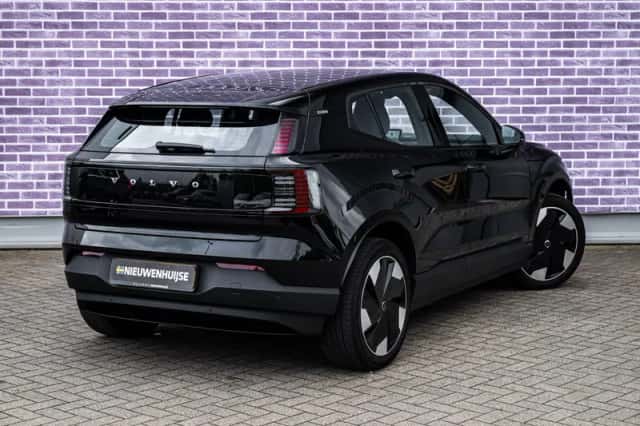 Volvo EX30 (2024) thumbnail 17