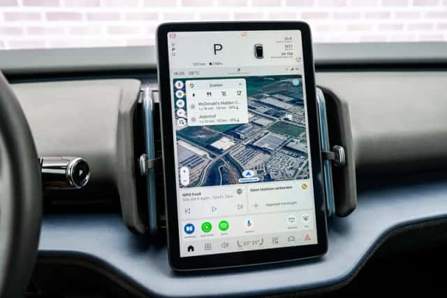 Volvo EX30 (2024) thumbnail 19