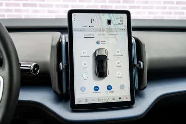 Volvo EX30 (2024) thumbnail 21