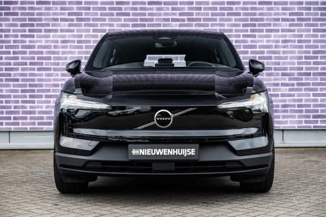 Volvo EX30 (2024) thumbnail 10