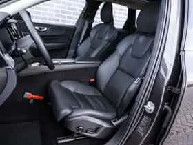 Volvo XC60 thumbnail 8