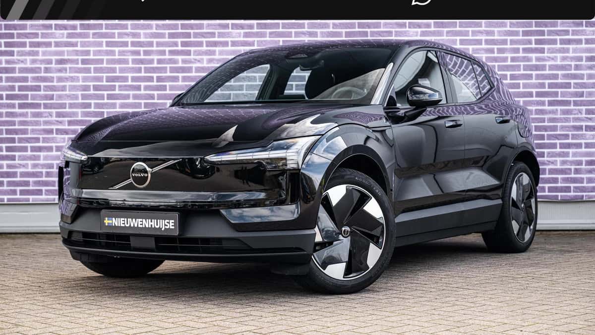 Volvo EX30 — foto 1